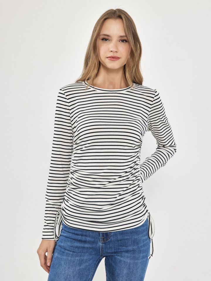 חולצה פסים שרוך בצדדים PROMO בצבע לבן