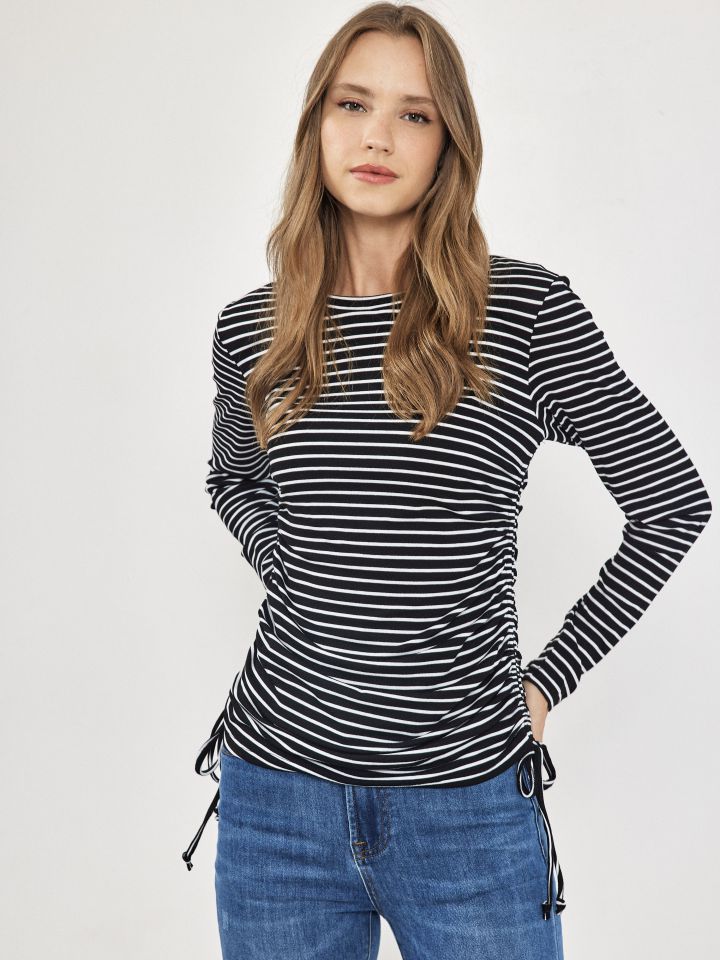 חולצה פסים שרוך בצדדים PROMO בצבע שחור