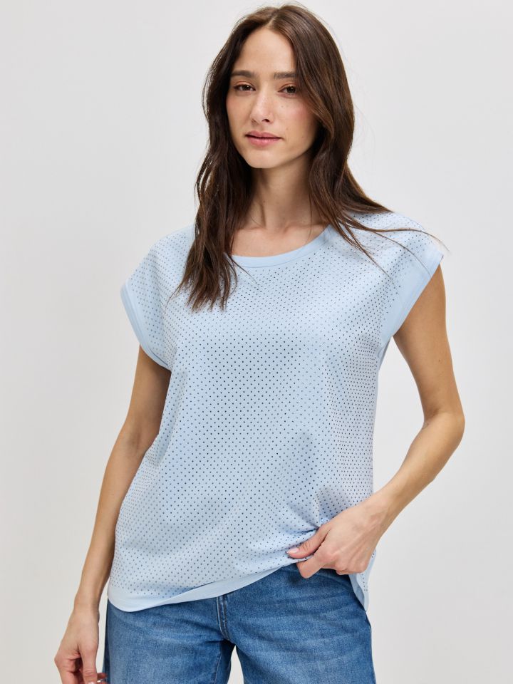 חולצה פרונט דמוי יהלומים בצבע תכלת