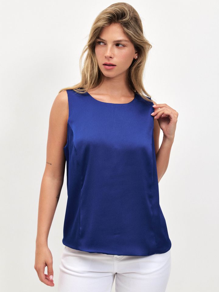 חולצה סטן מקומט בצבע כחול אינדיגו