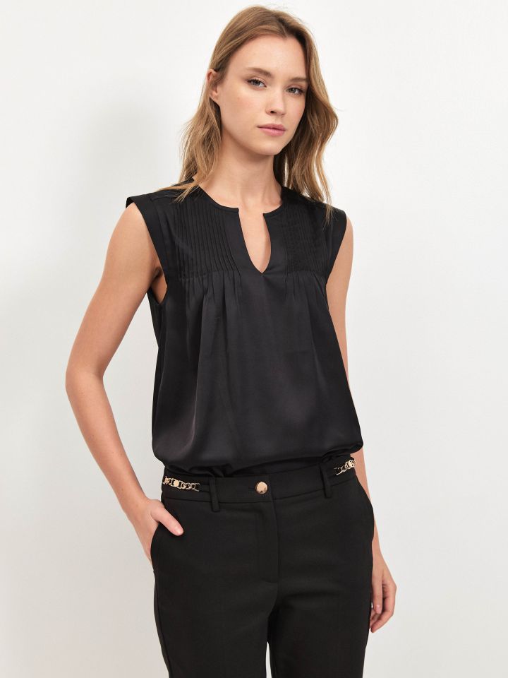 חולצה סטן V נירבירים PROMO בצבע שחור