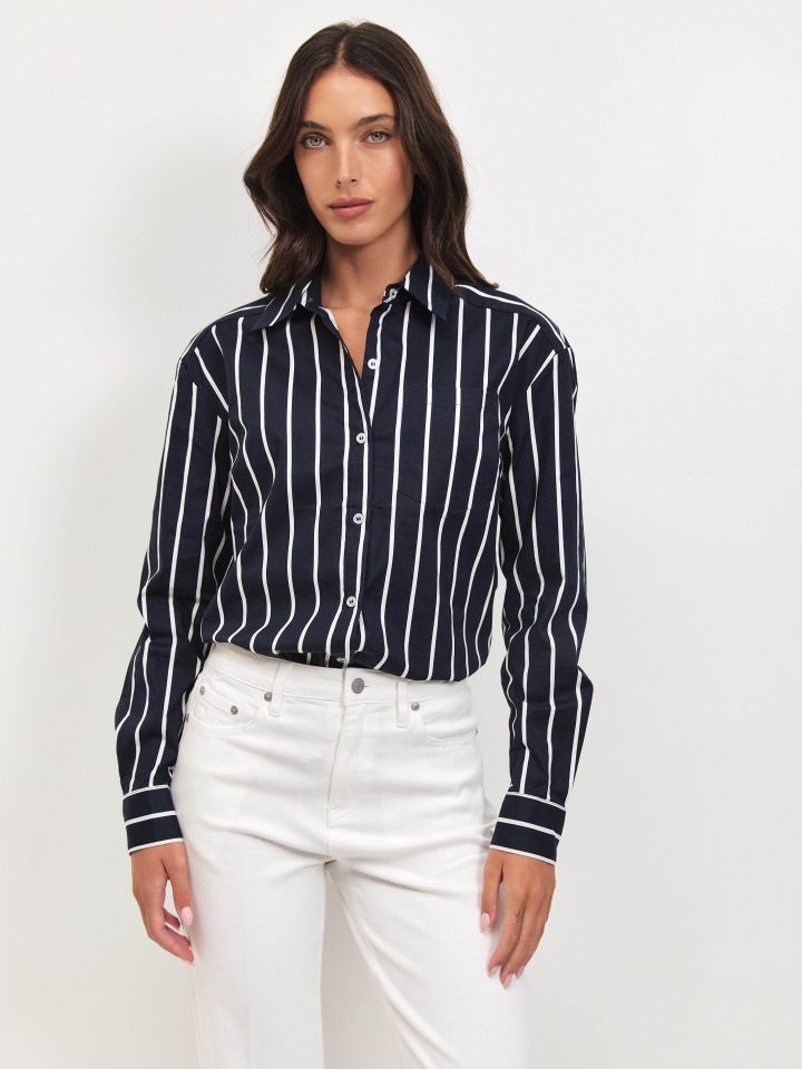 חולצה פסים כיסים בצבע נייבי