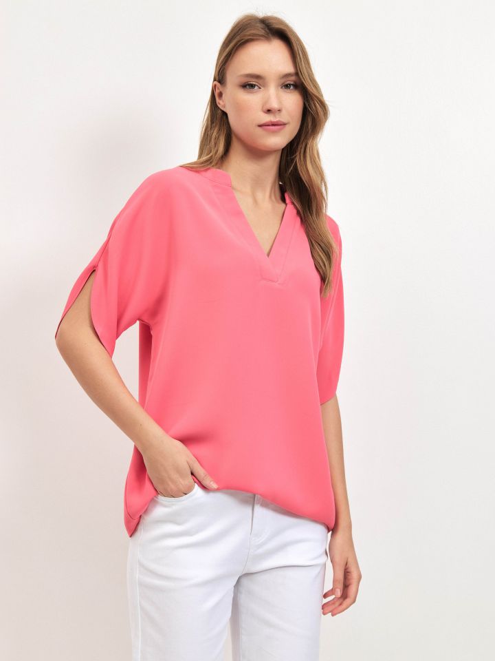 חולצה V NATALY בצבע ורוד