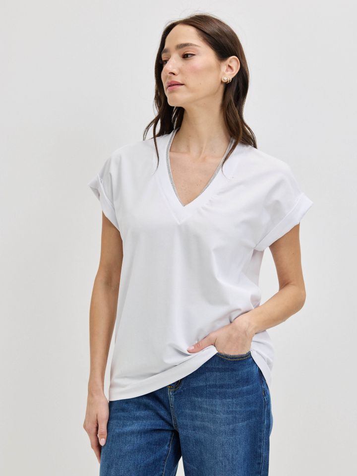 חולצה V לורקס PROMO בצבע לבן