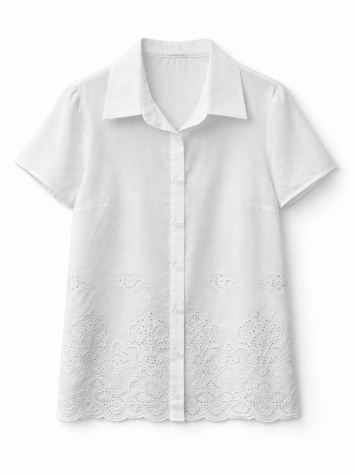 חולצה בורדורה ריקמה בצבע אופוויט