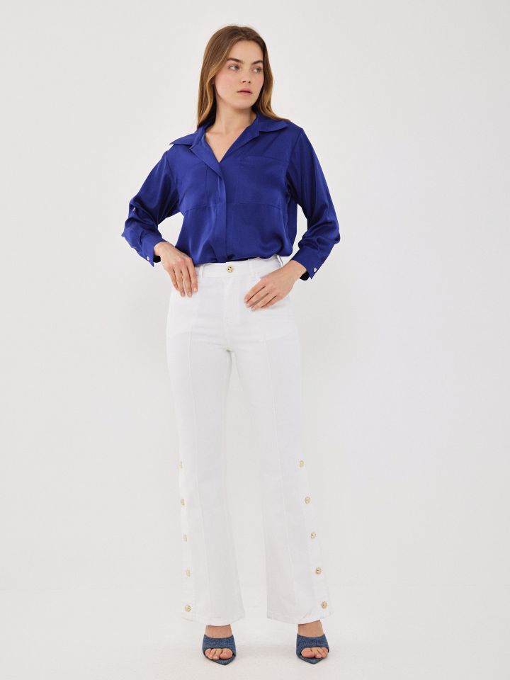 מכנסיים דריל מתרחב כפתורים בצבע לבן