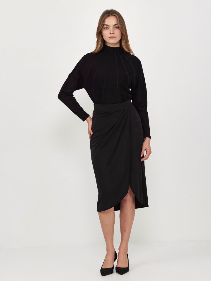 חצאית מעטפה אמזון בצבע שחור