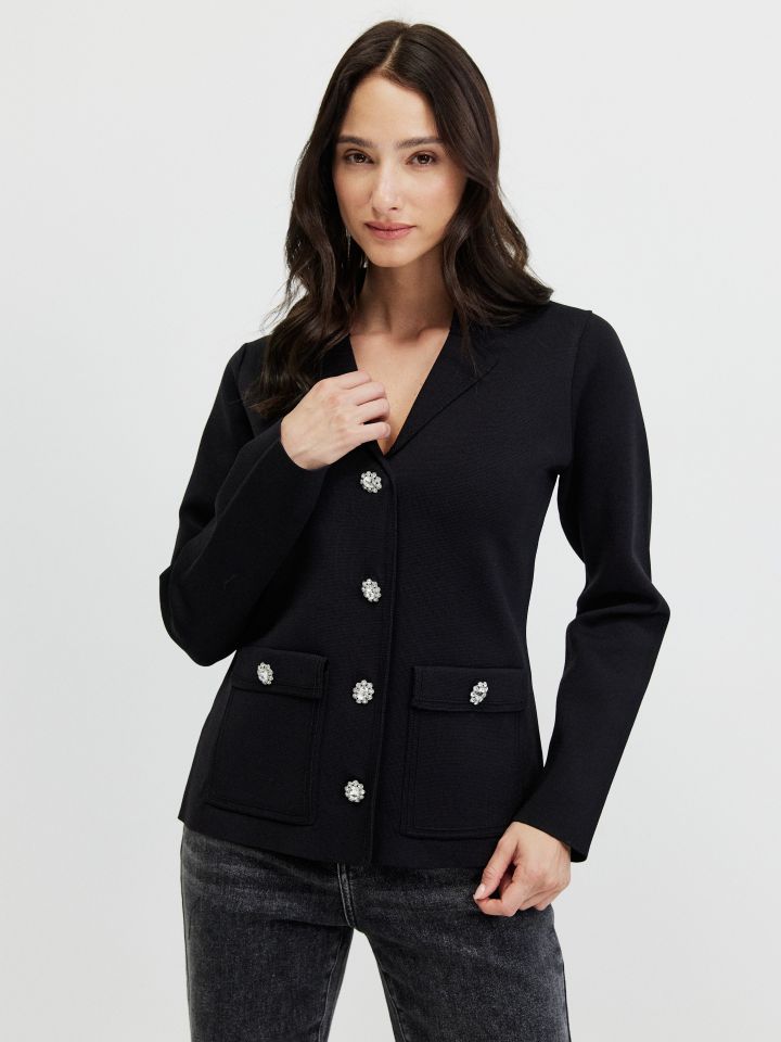 עליונית סריג כפתורי דמוי יהלומים בצבע שחור