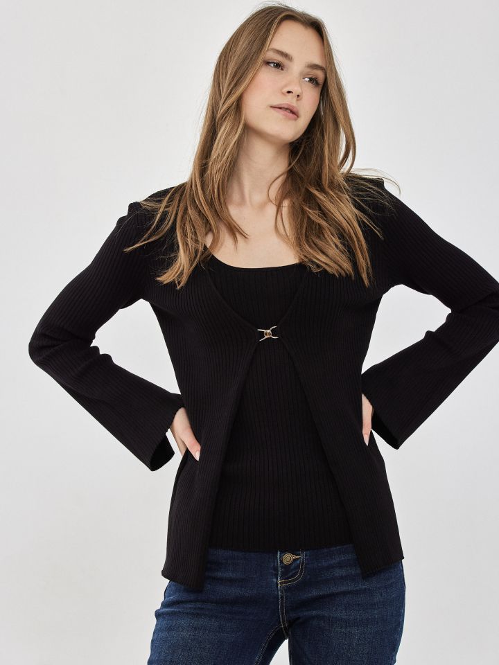 עליונית טווין סט סריג ואבזם בצבע שחור