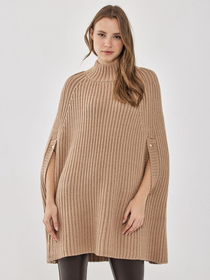 פונצ’ו סריג LINOR בצבע קאמל