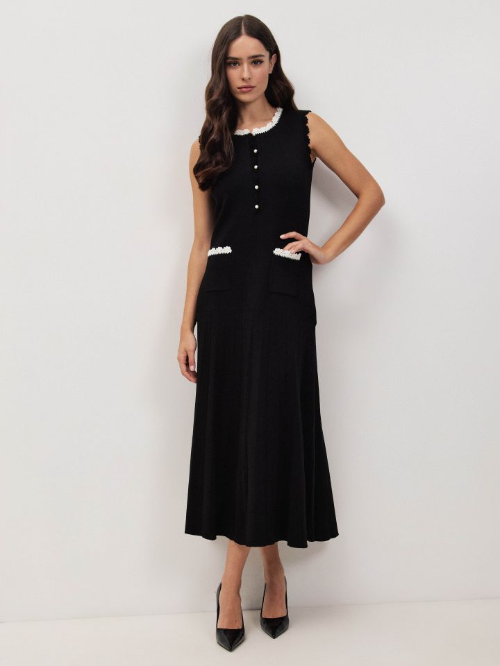 שמלה סריג שילוב דמוי פנינים בצבע שחור