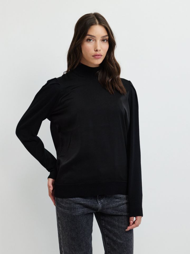 סריג גולף פרונט סטן בצבע שחור