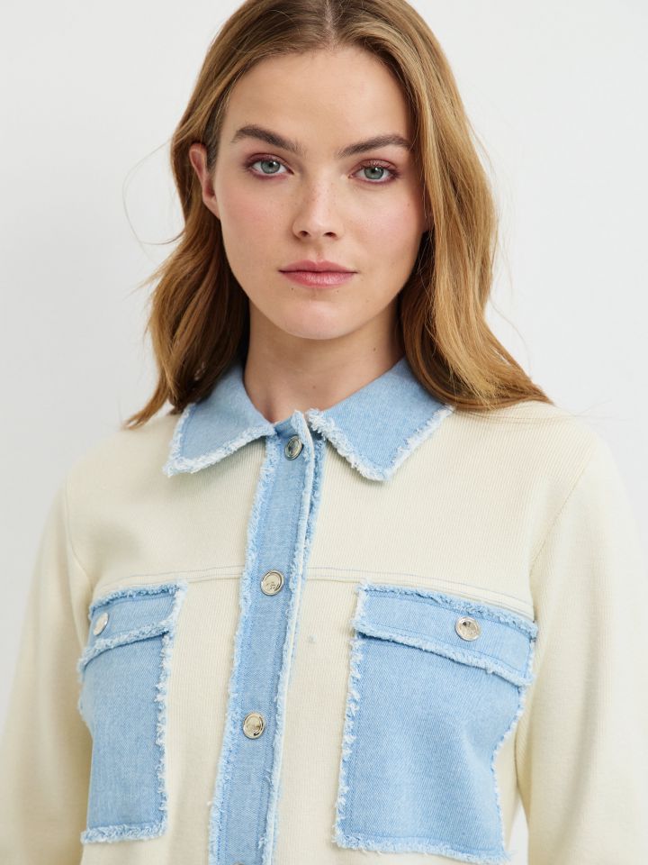 עליונית סריג שילוב ג’ינס בצבע אופוויט