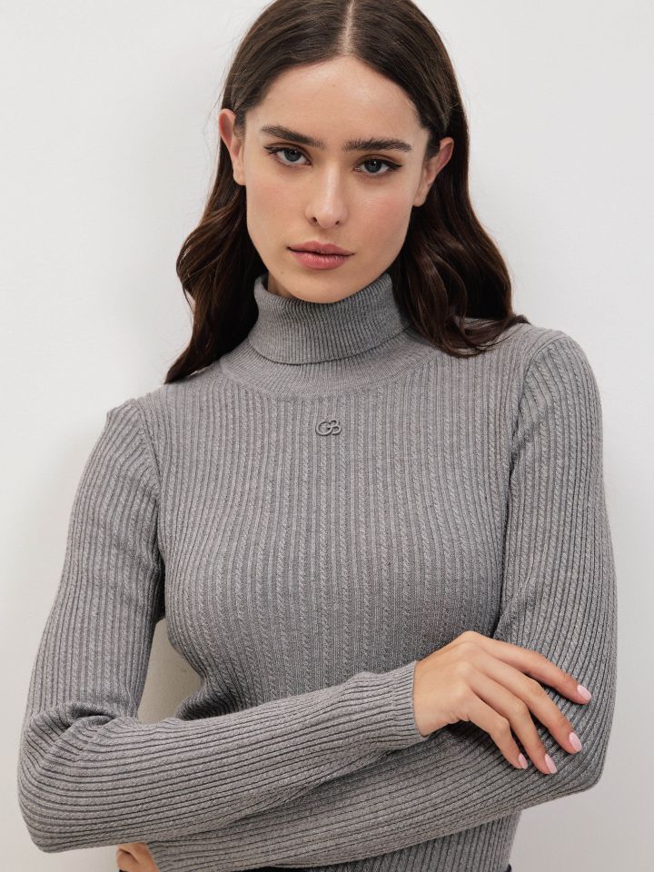 סריג גולף צמות PROMO בצבע אפור כסף