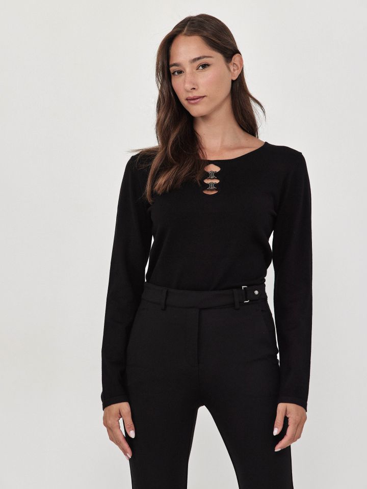 סריג פתח אבזמים בצבע שחור