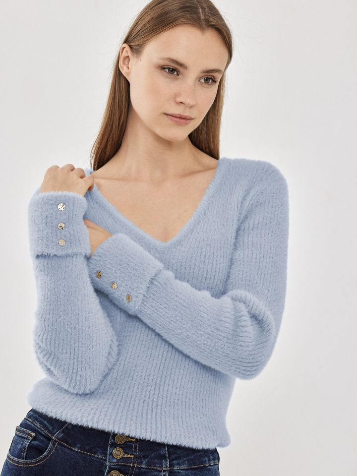 סריג V שאניל כפתור בשרוול בצבע תכלת אורלי