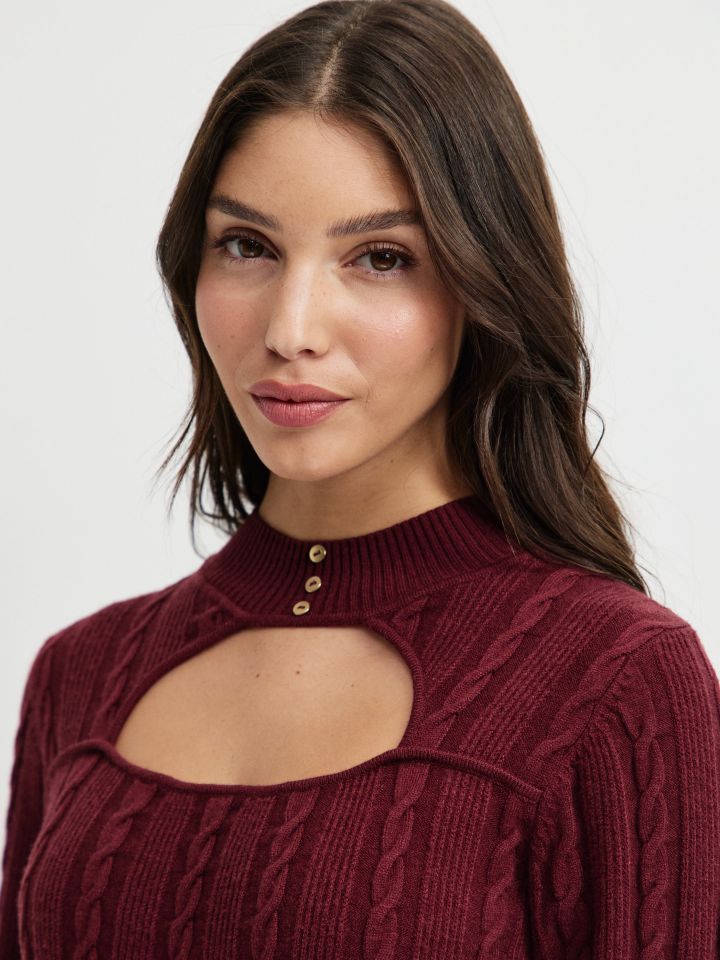 סריג חצי גולף פתח בצבע בורדו