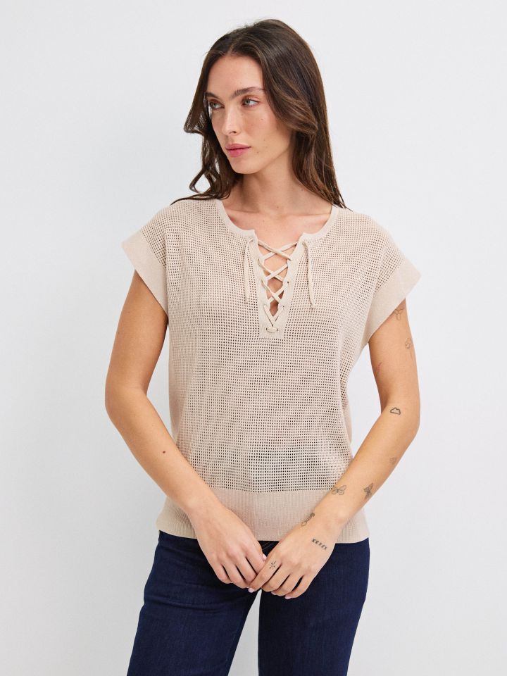 סריג רשת פתח שרוך בצבע בייז’