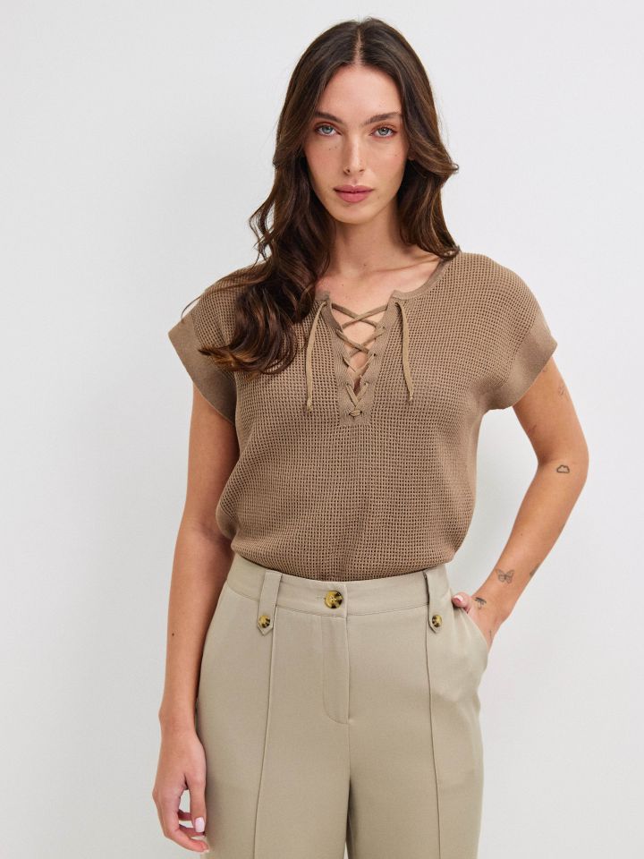 סריג רשת פתח שרוך בצבע מוקה