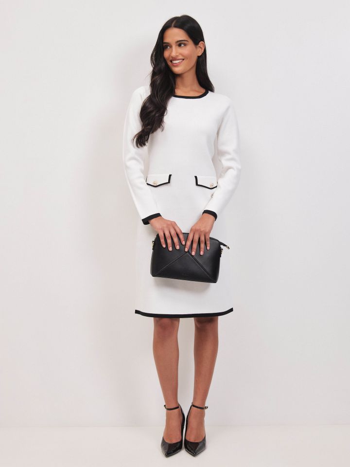 שמלה סריג כיסים דו קולור בצבע אופוויט