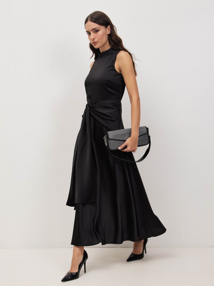 שמלה סטן קשירה במותן בצבע שחור