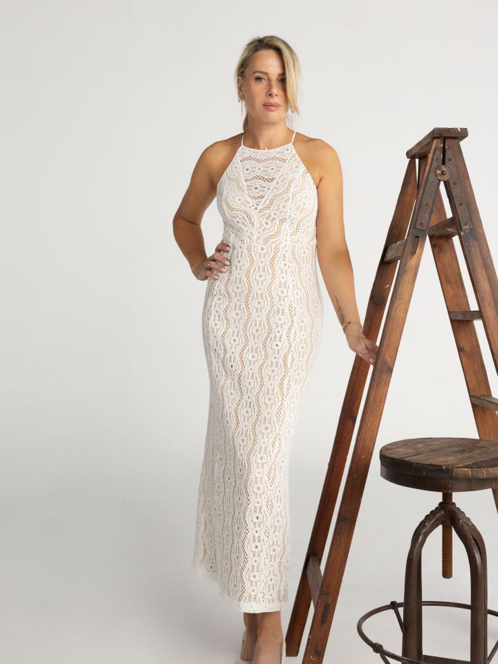 שמלה סריג קרושה בצבע אופוויט