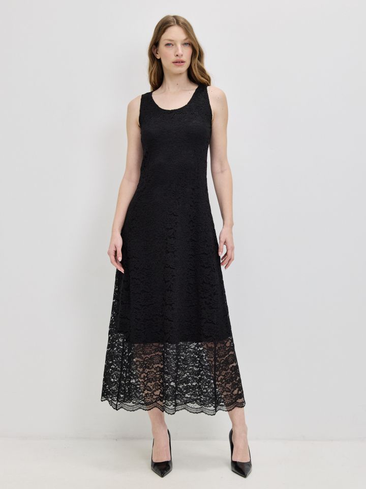 שמלה תחרה בצבע שחור