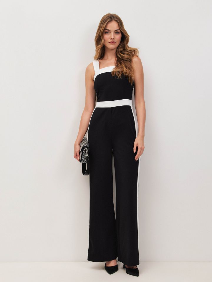 אוברול כתפיות שילובים בצבע שחור