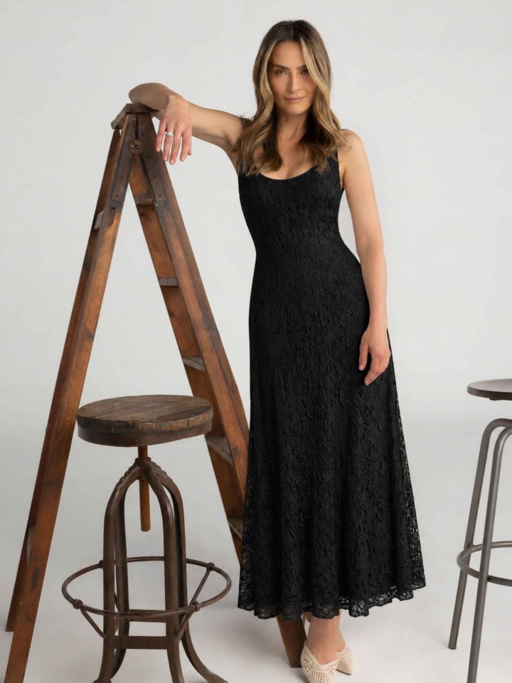 שמלה קרושה SHIRA בצבע שחור