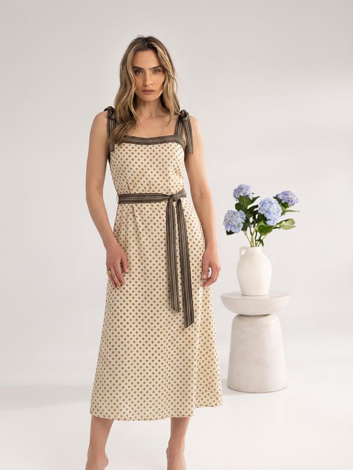 שמלה סטן חגורה קשירה בצבע אופוויט