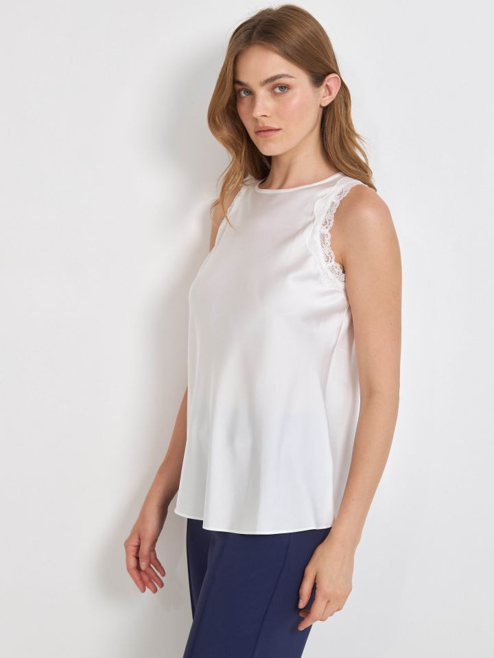 גופיה סטן תחרה PROMO בצבע לבן