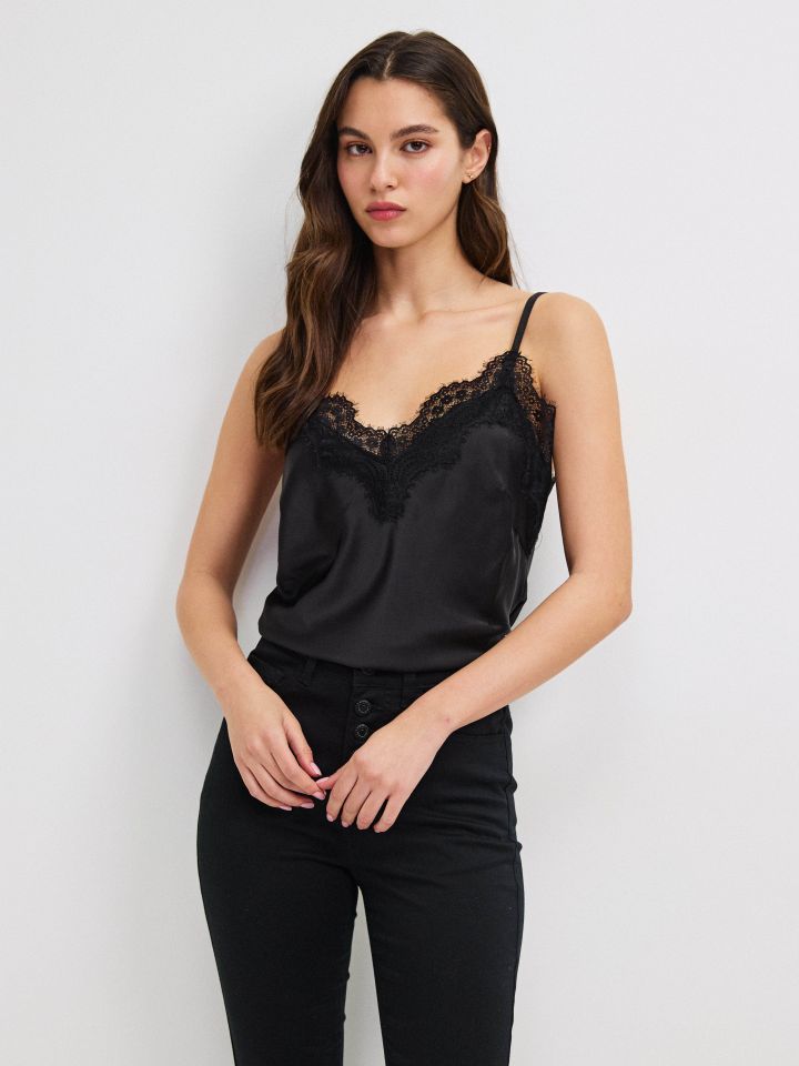 גופיה שילוב תחרה PROMO בצבע שחור