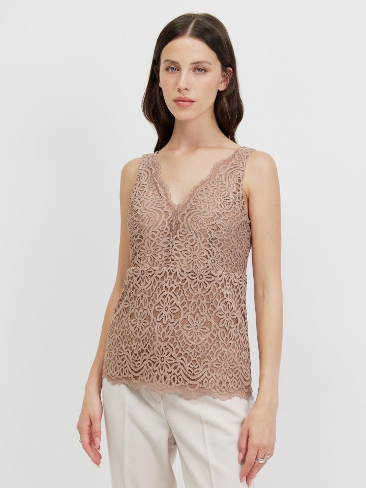 גופיה V תחרה PROMO בצבע מוקה