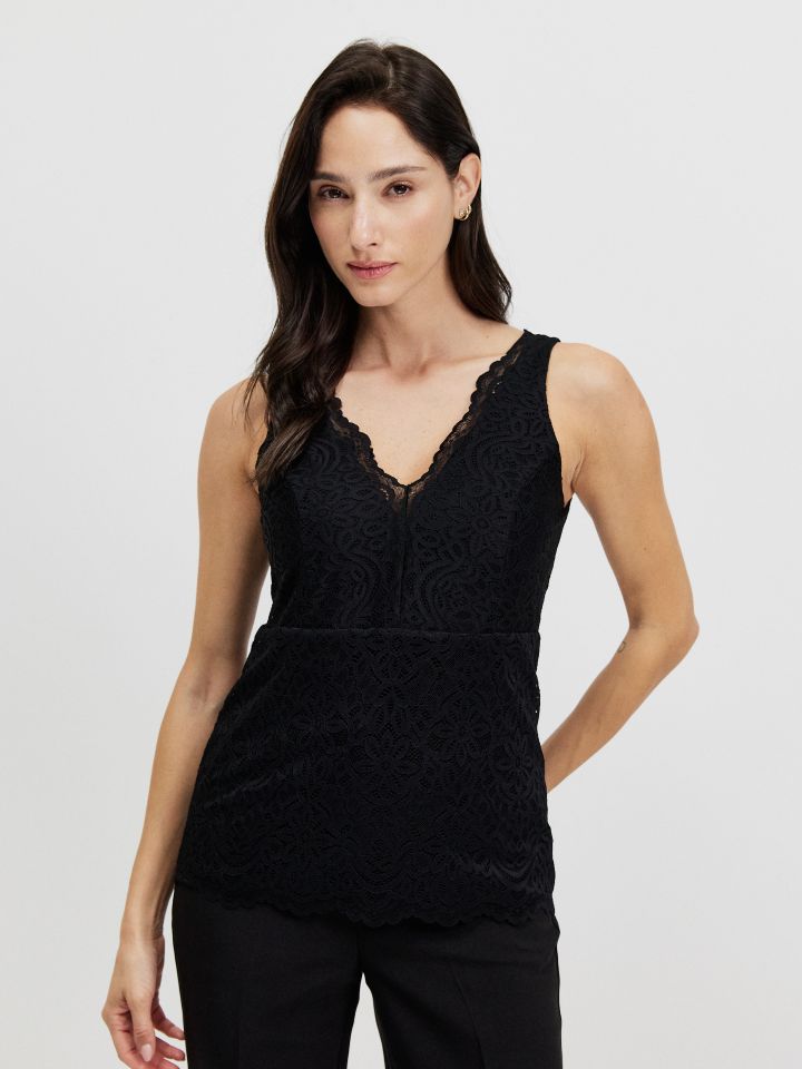 גופיה V תחרה PROMO בצבע שחור