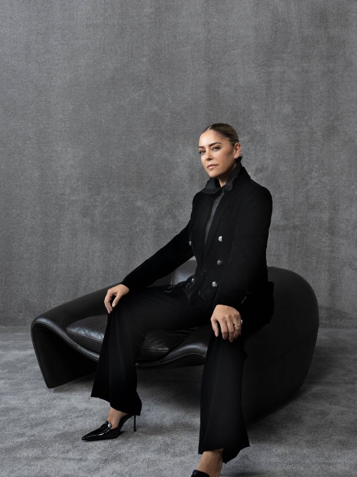 ג’קט קטיפה בצבע שחור