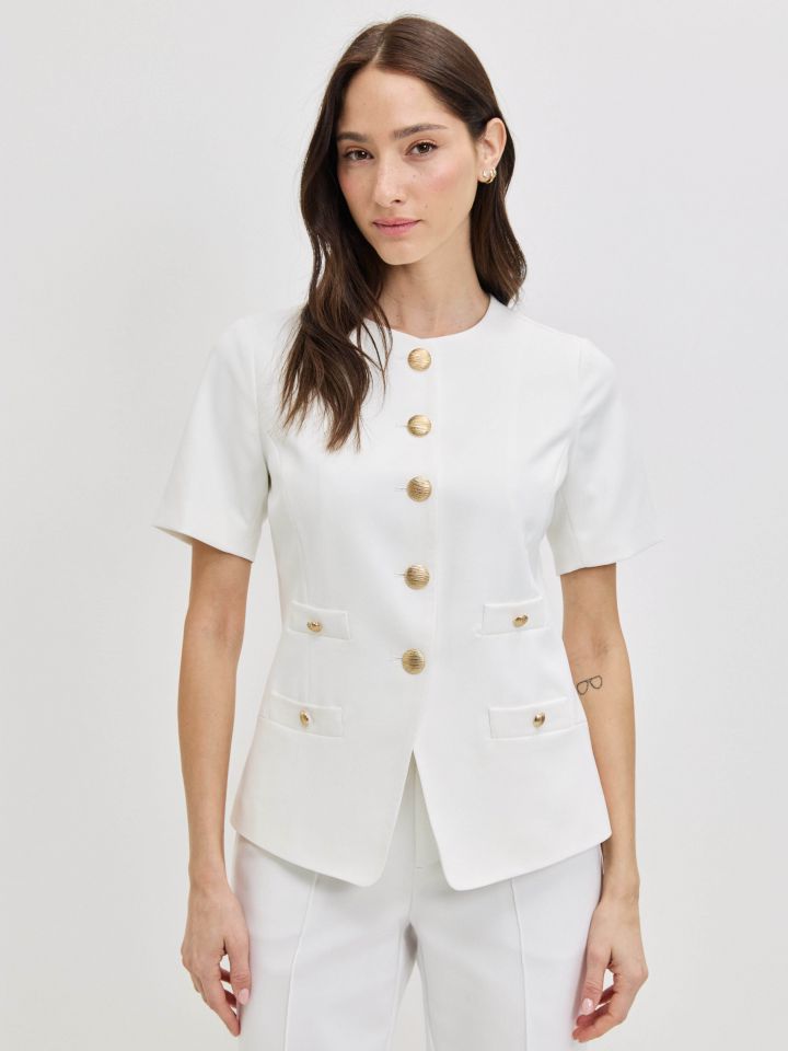 ג’קט RANI שרוול קצר בצבע אופוויט