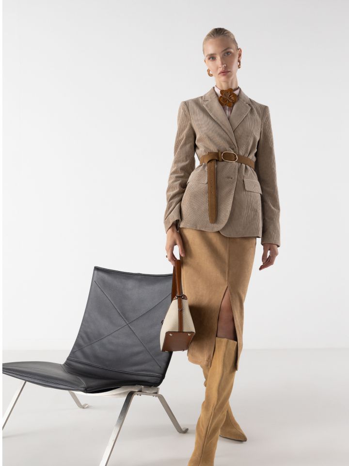 ג’קט קורדרוי LIAT בצבע בייז קפוצינו