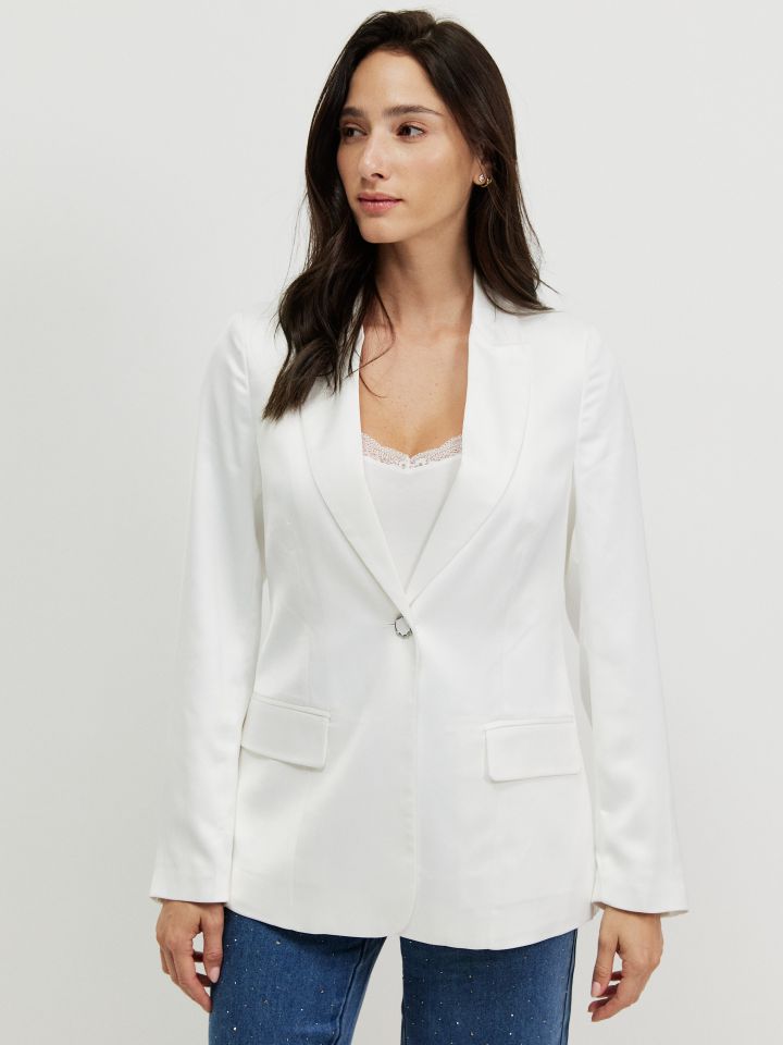 ג’קט כיסים בצבע לבן