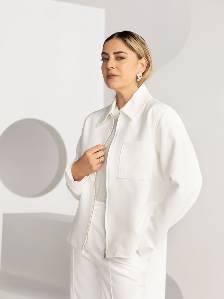 ג’קט רוכסן  PROMO בצבע אופוויט