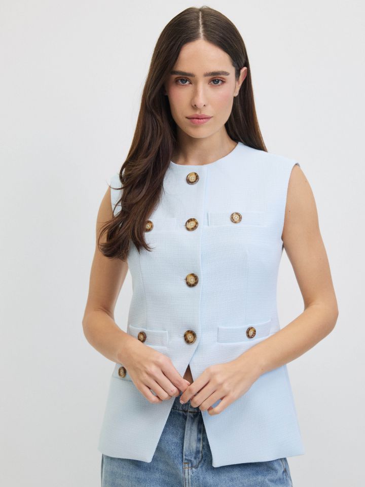 וסט RANI כפתורים בצבע תכלת